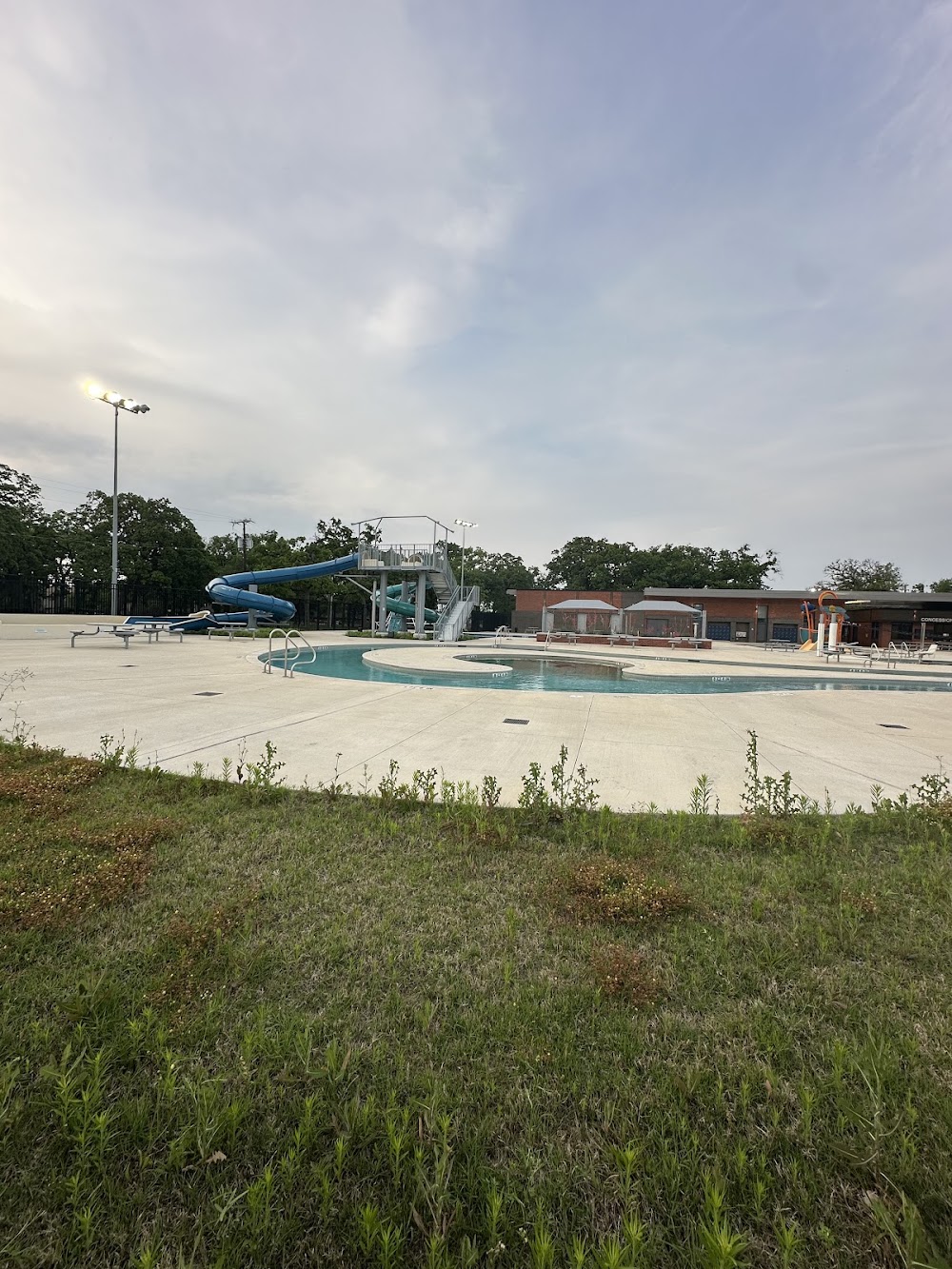 Bachman Outdoor Pool in Dallas, Texas