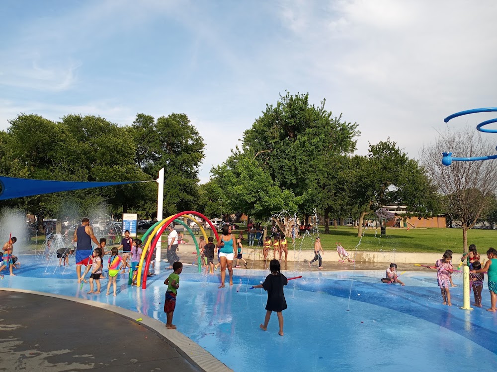 Beckley-Saner Recreation Center in Dallas, Texas
