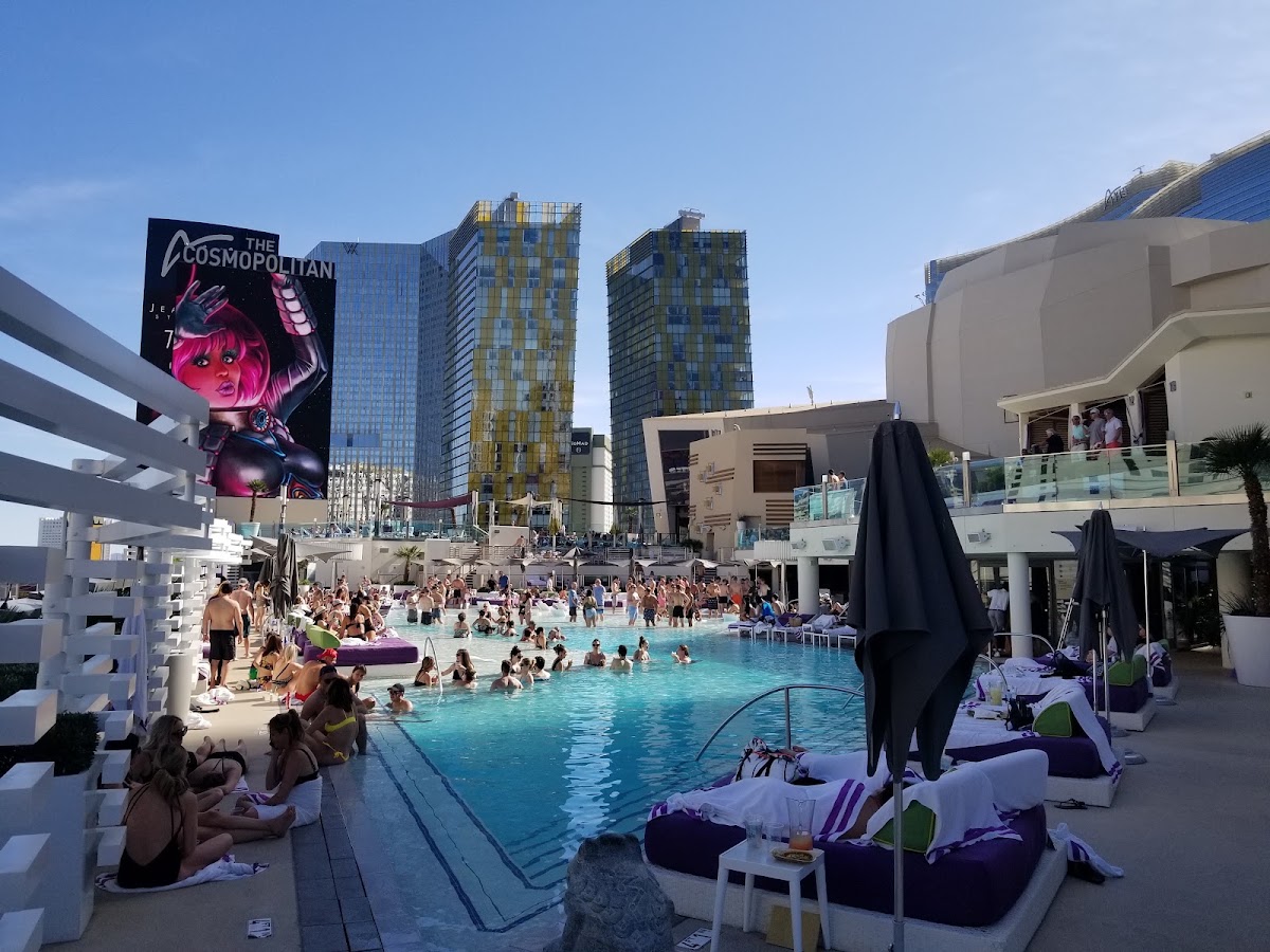 Boulevard Pool