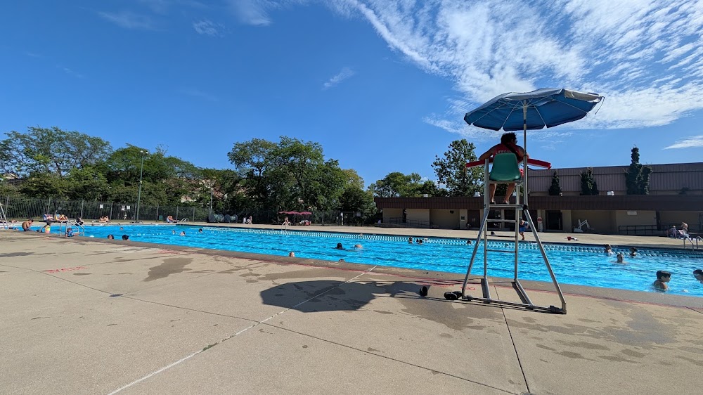 California Park Pool (Outdoor) in Chicago, Illinois
