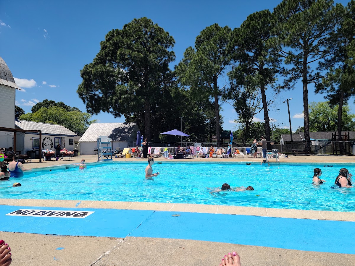 Colony Pool