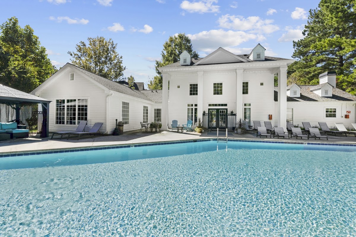 Crowne Lake Pool in Greensboro, North Carolina