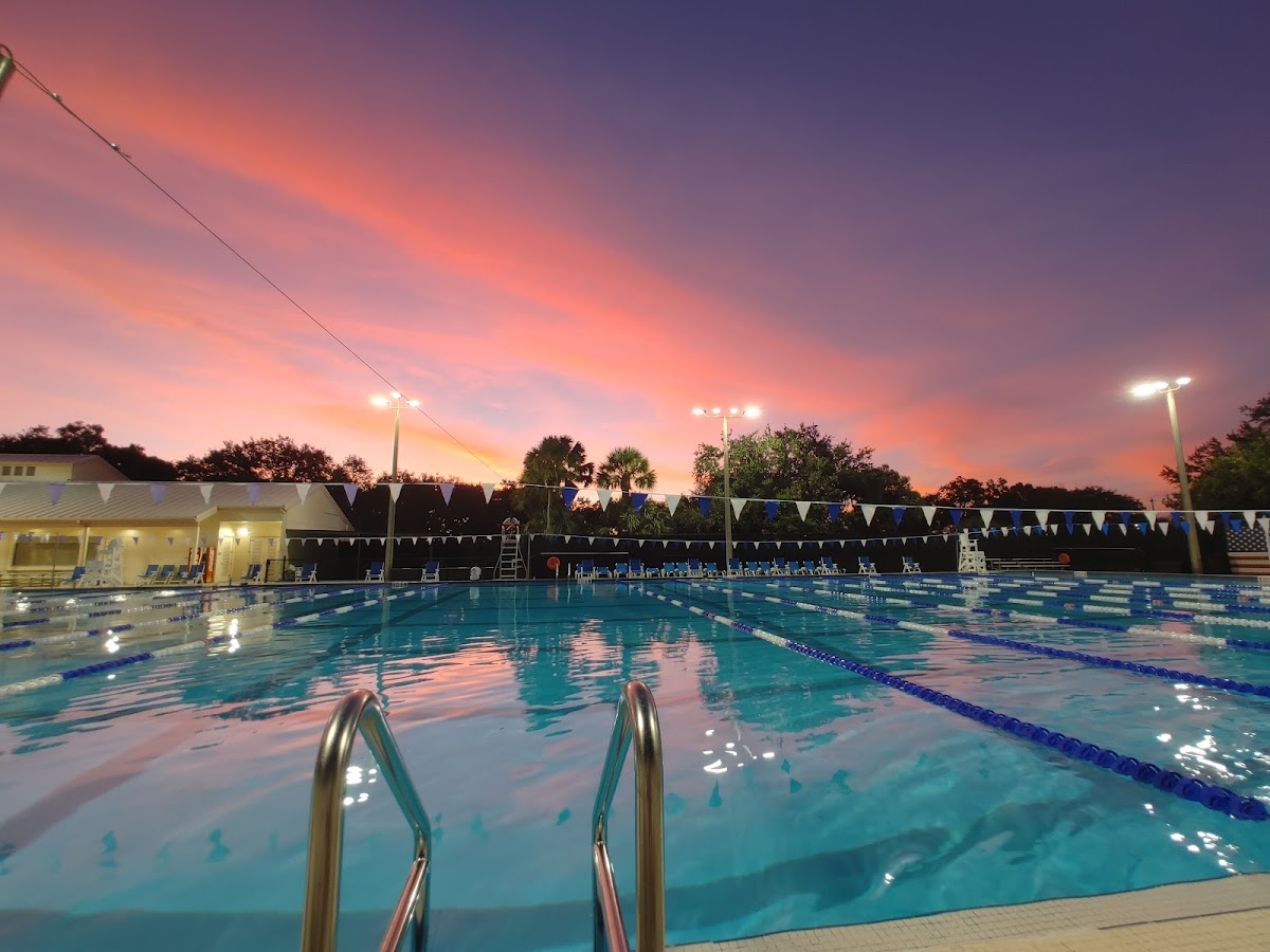 Davie Pine Island Fitness and Aquatic Center