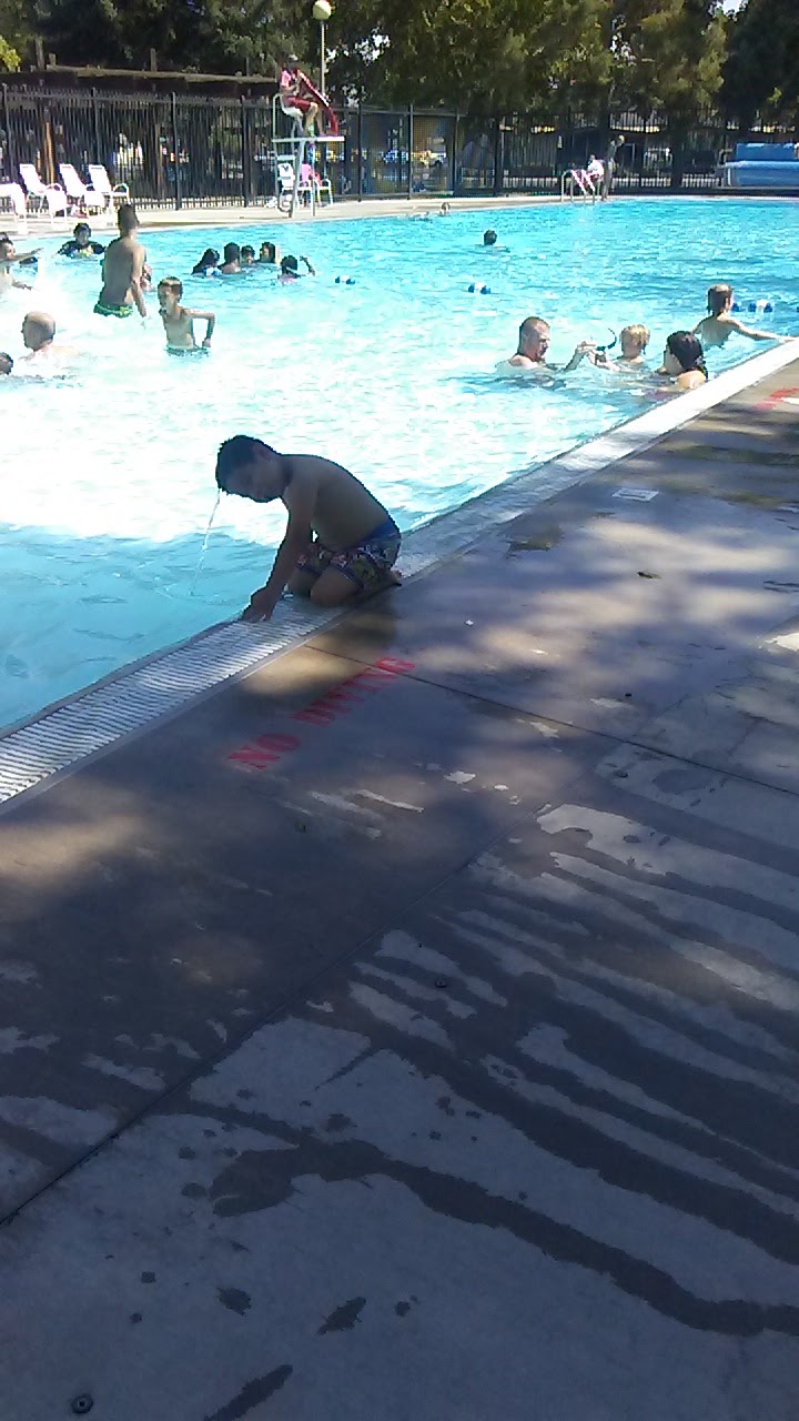 Deer Park Pool