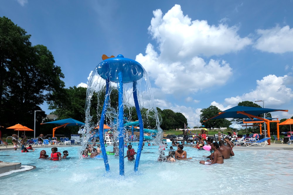 Double Oaks Pool - Family Aquatic Center in Charlotte, North Carolina
