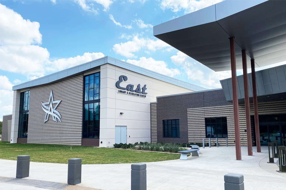 East Library and Recreation Center in Arlington, Texas