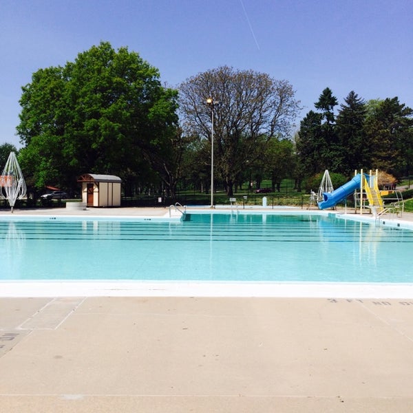 Elmwood Park Swimming Pool