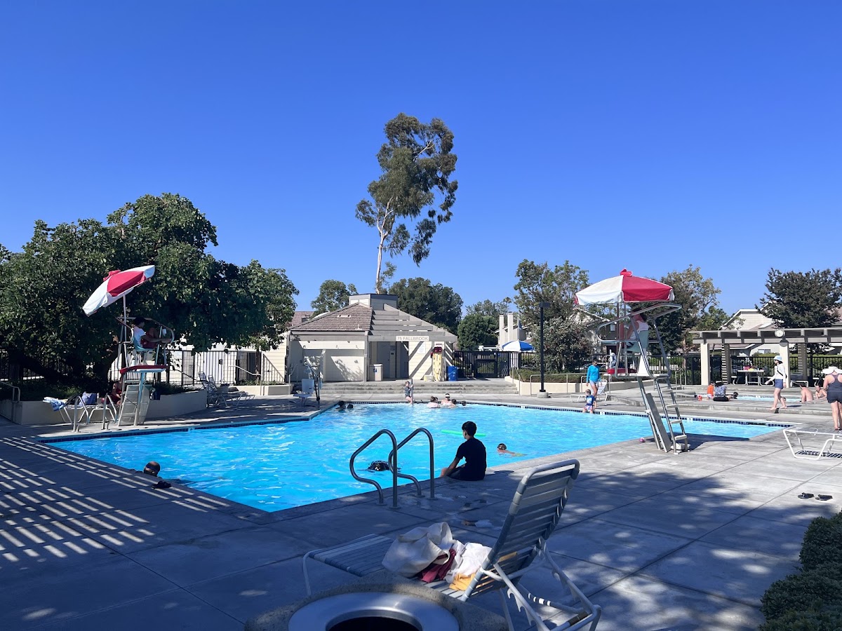Fallbrook Woodbridge Village Pool