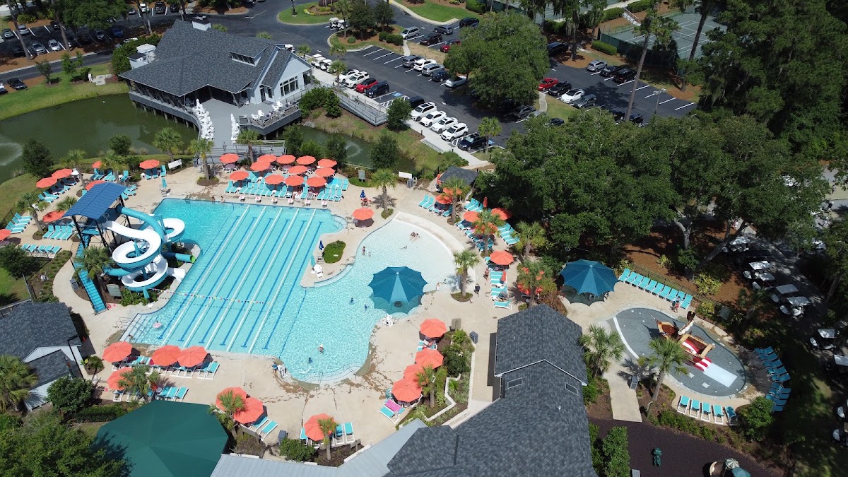 Franklin Creek Pool at The Landings Golf & Athletic Club