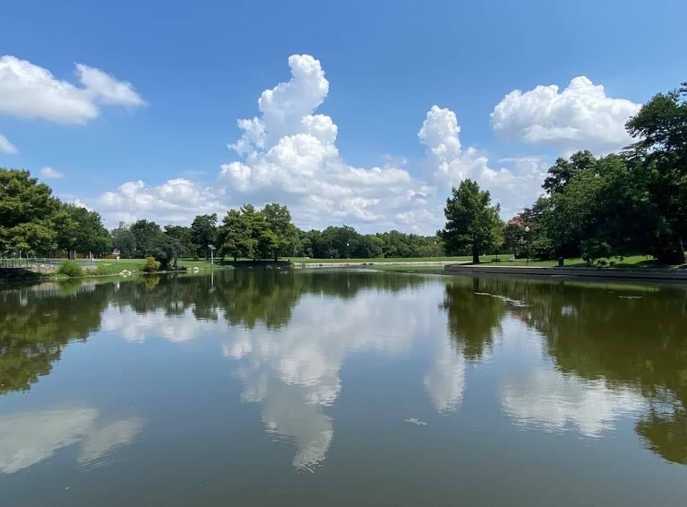 Kidd Springs Recreation Center in Dallas, Texas