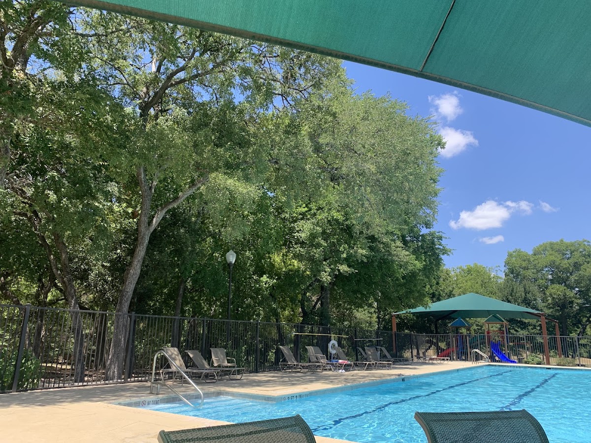 Lake Forest HOA Swimming Pool and Park