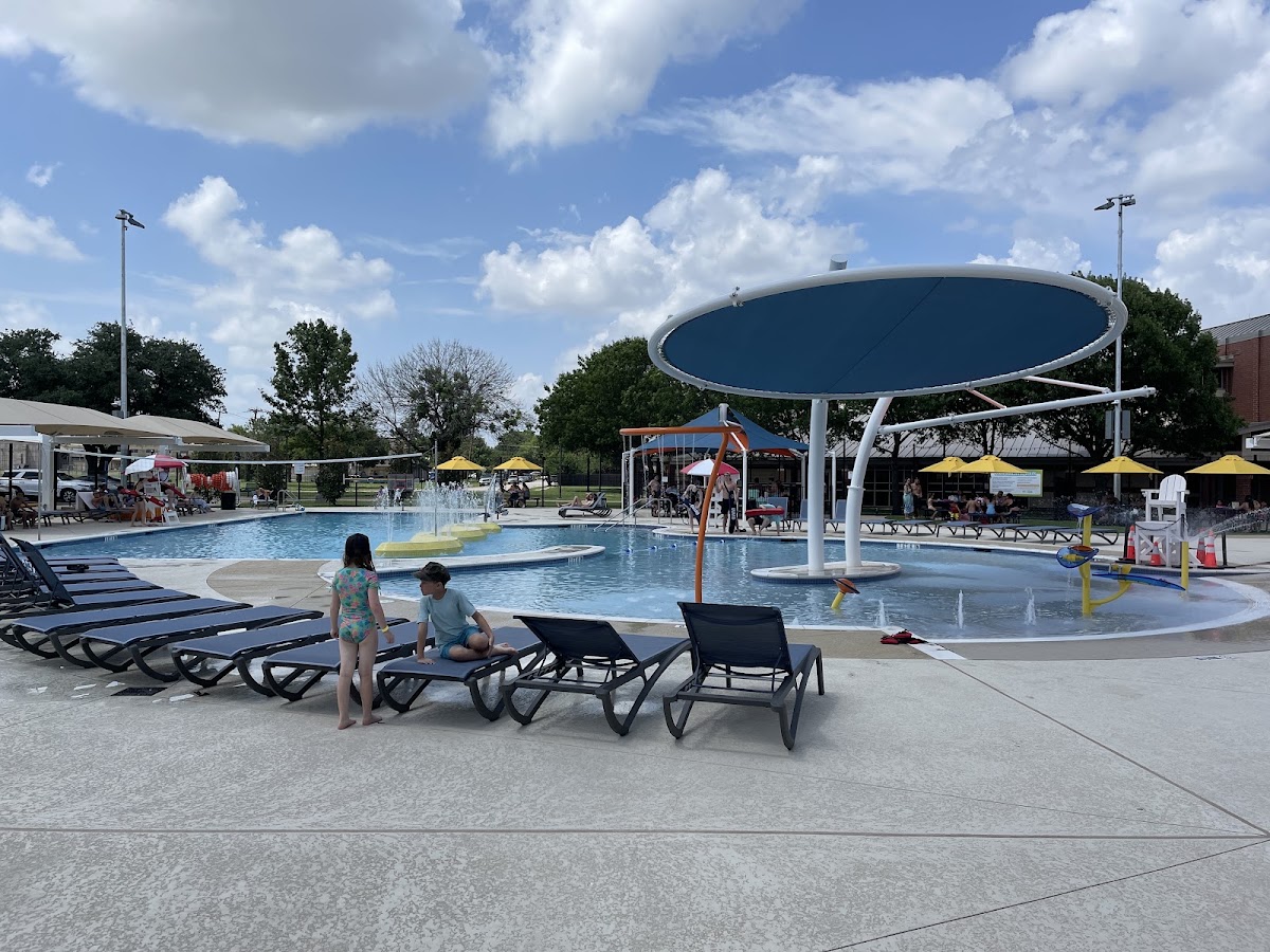 Lee Aquatic Park
