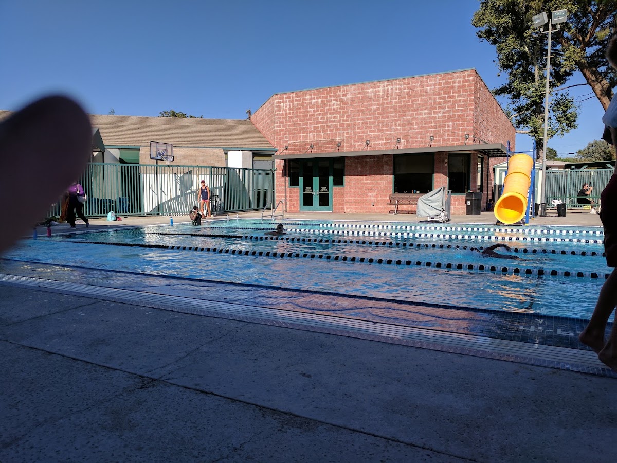 Newhall Park Pool