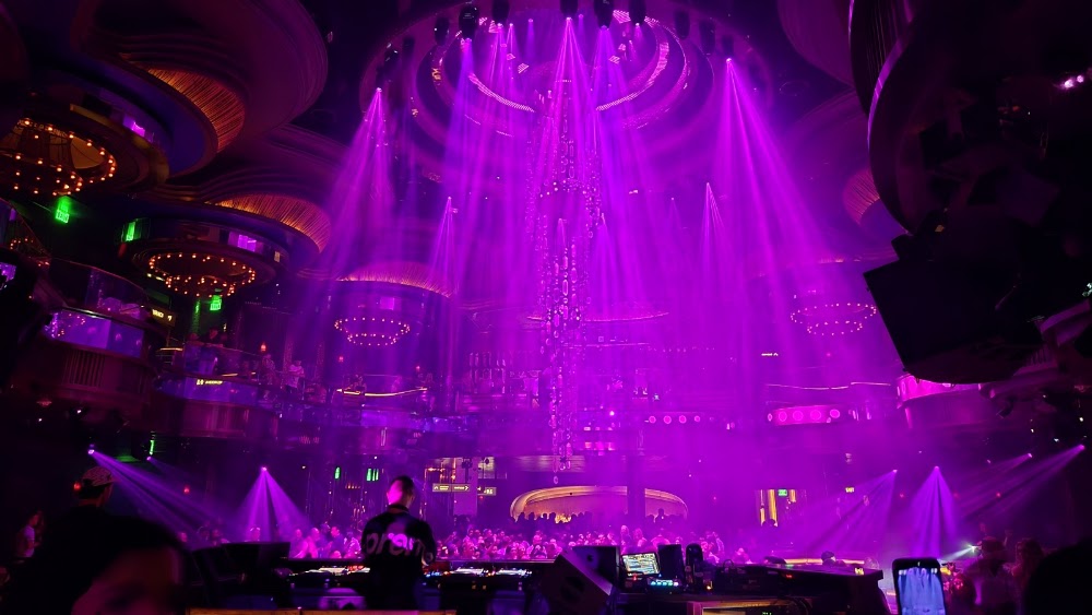 OMNIA Dayclub