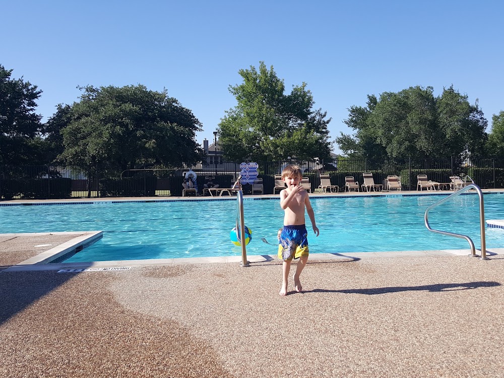 Parkwood Hill Swimming Pool