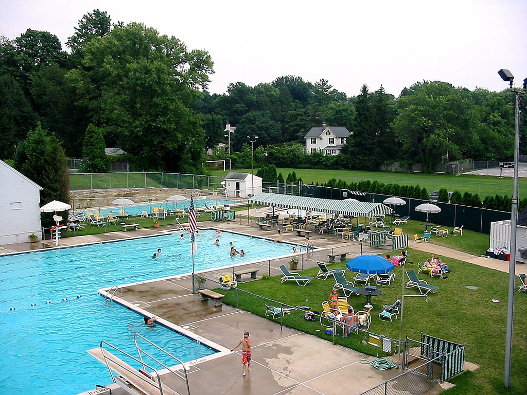 Roland Park Pool