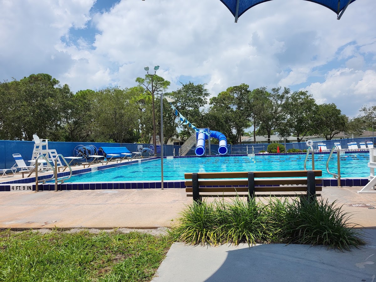 San Carlos Community Pool