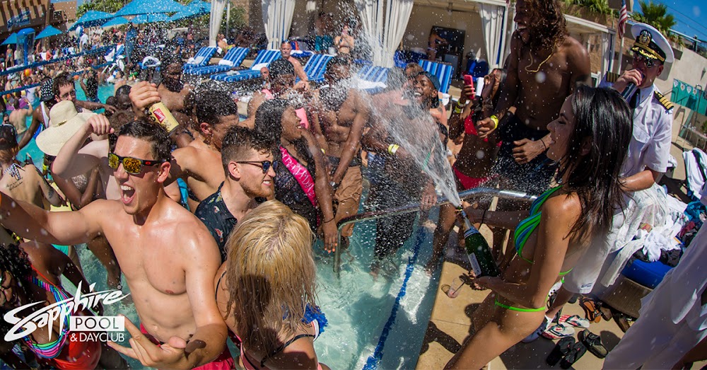 Sapphire Pool & Dayclub