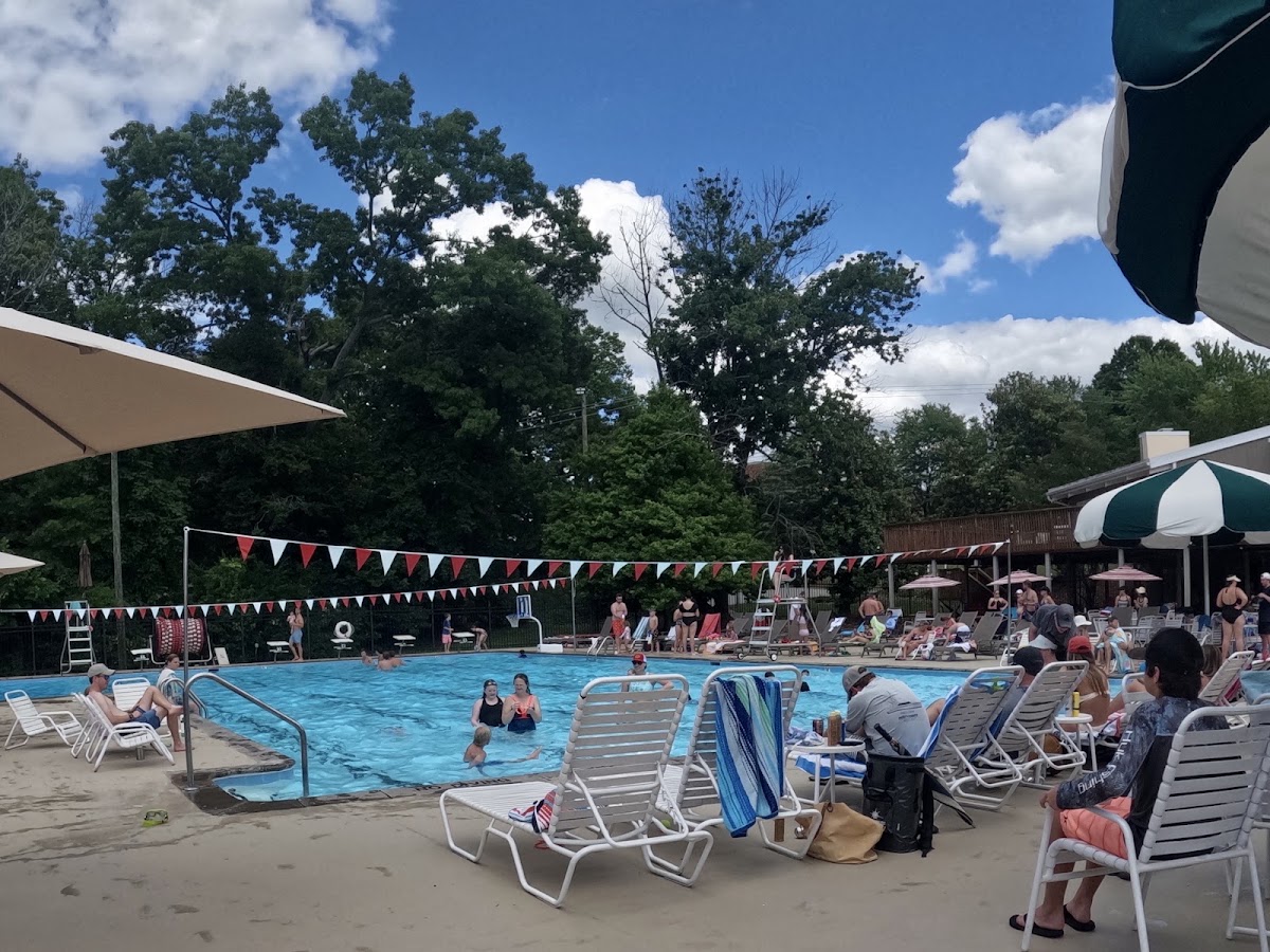 Sherwood Swim & Racquet Club