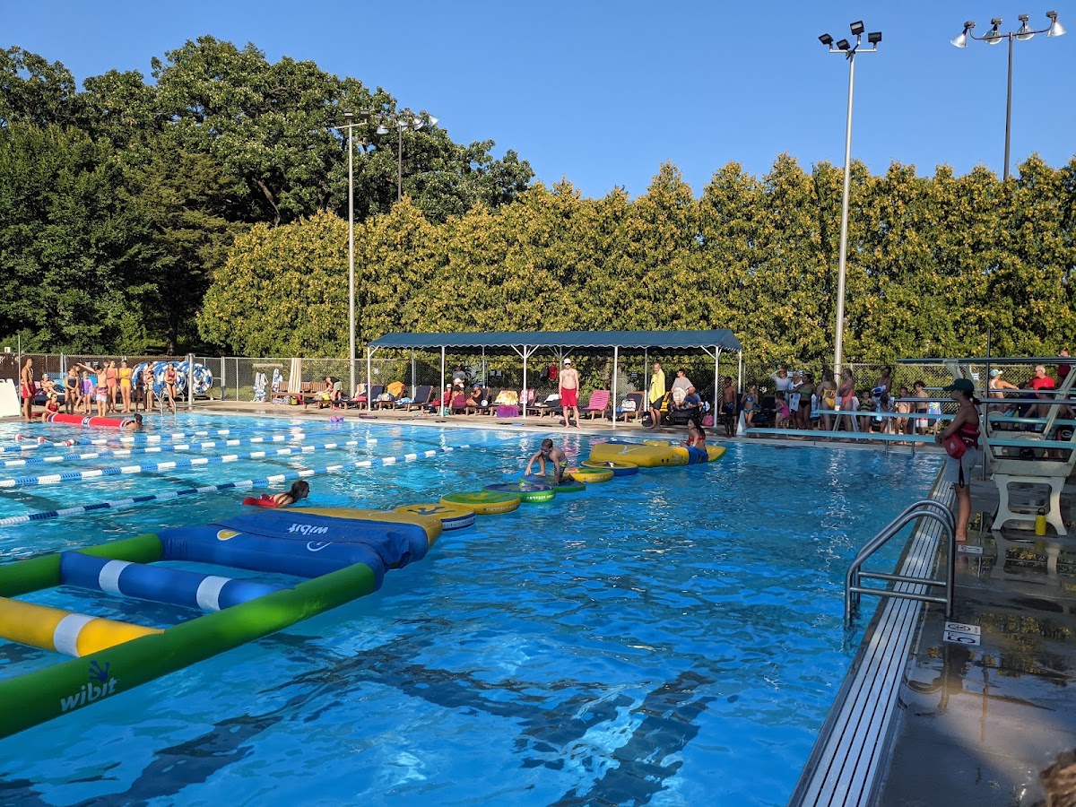 Shorewood Hills Pool