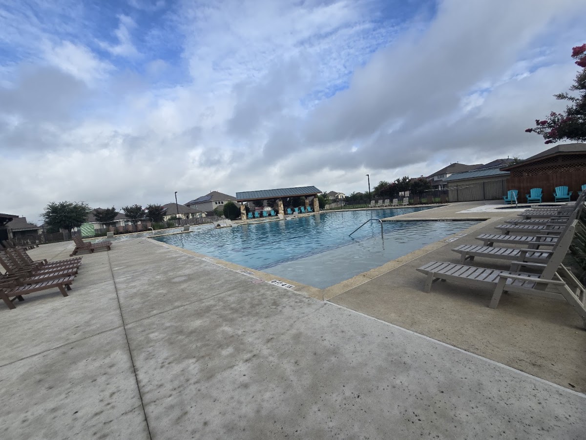 Siena Pool North