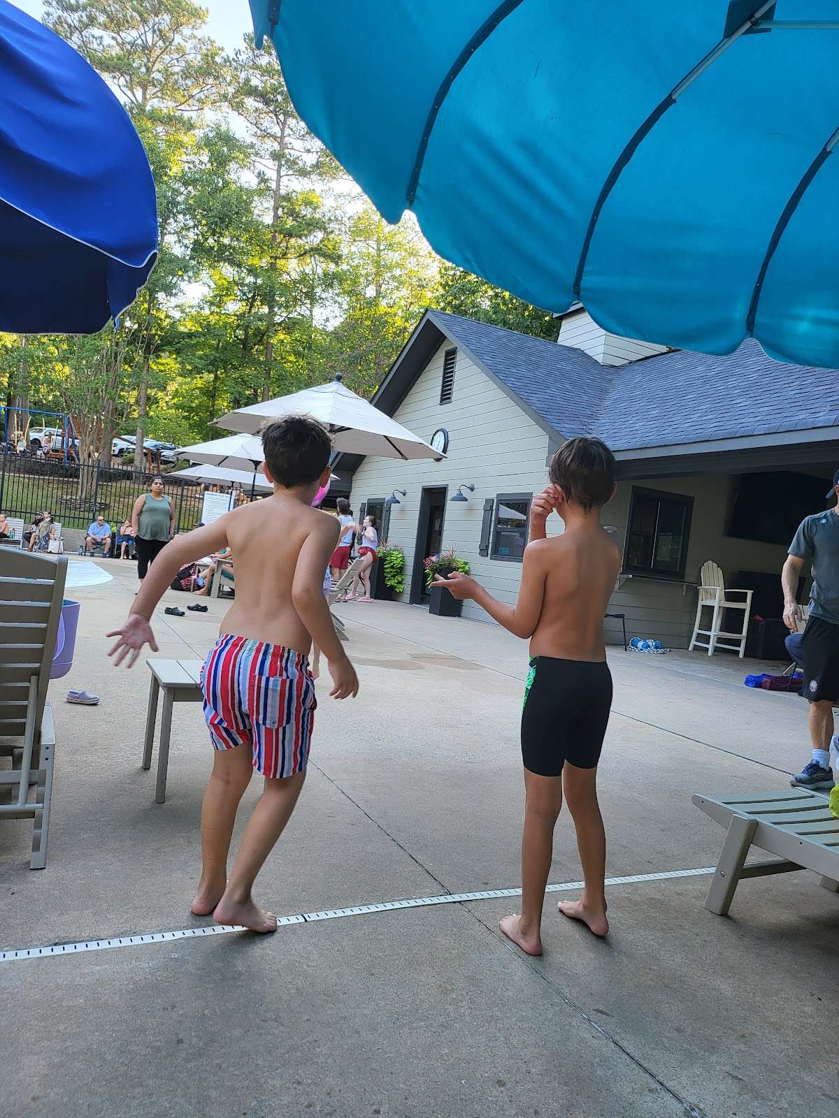 St. Charles Neighborhood Pool