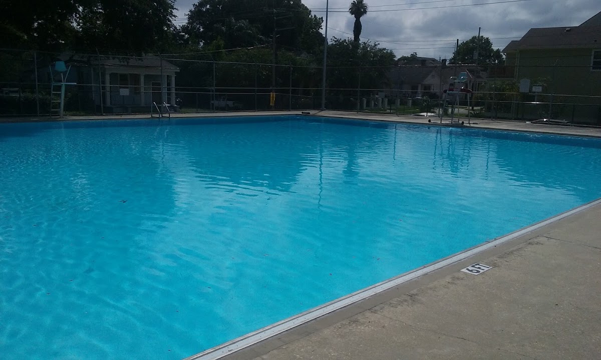 Stallings Gentilly Pool