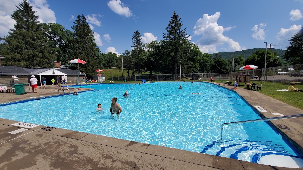 Stamford Pool