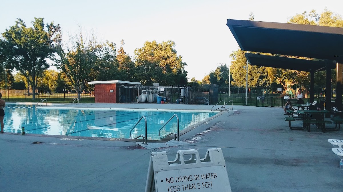 Tahoe Park Pool