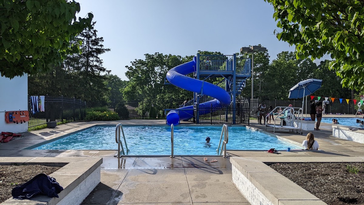 Tates Creek Aquatic Center