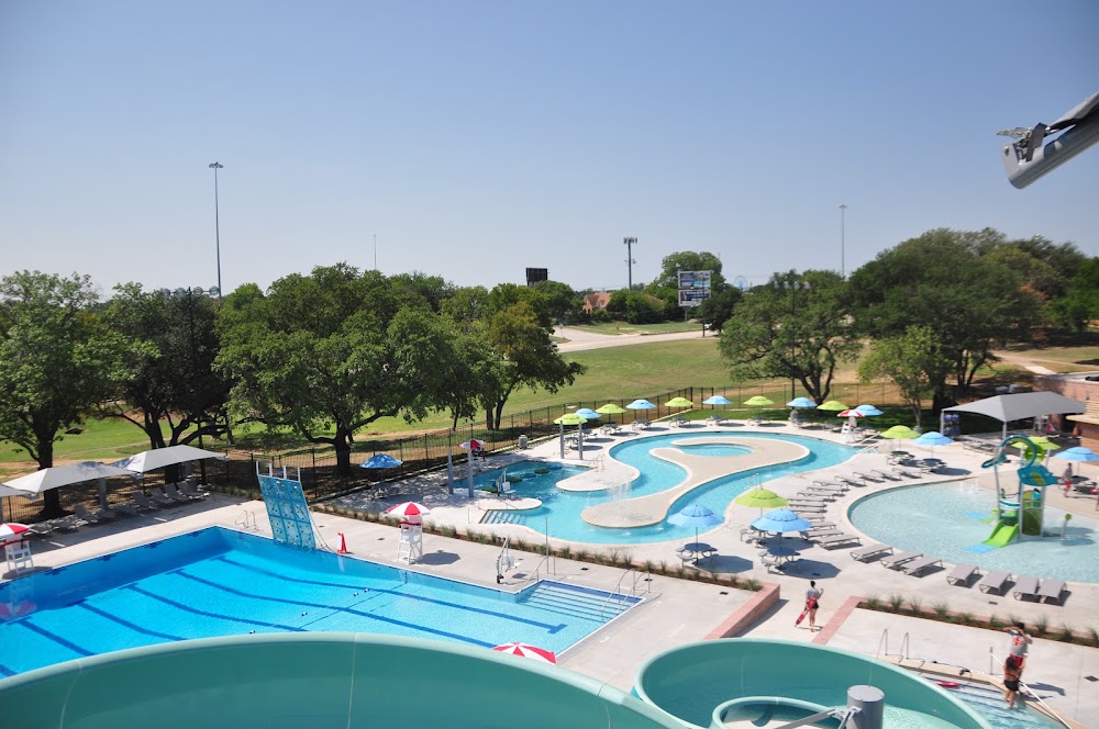 The Cove Aquatic Center at Samuell Grand