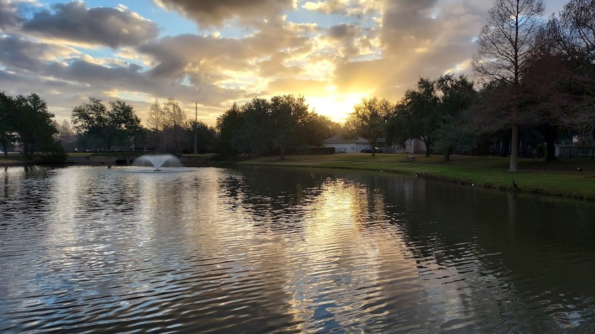 The Lakes Pool