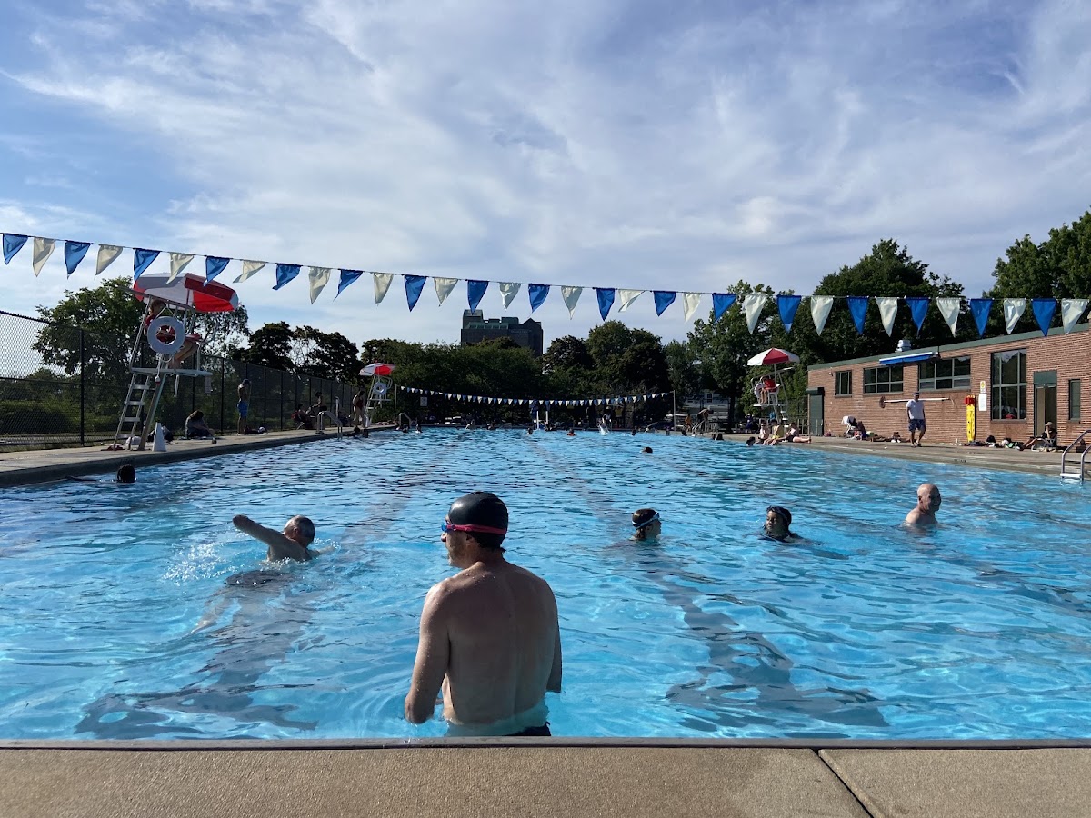 Veterans Memorial Pool