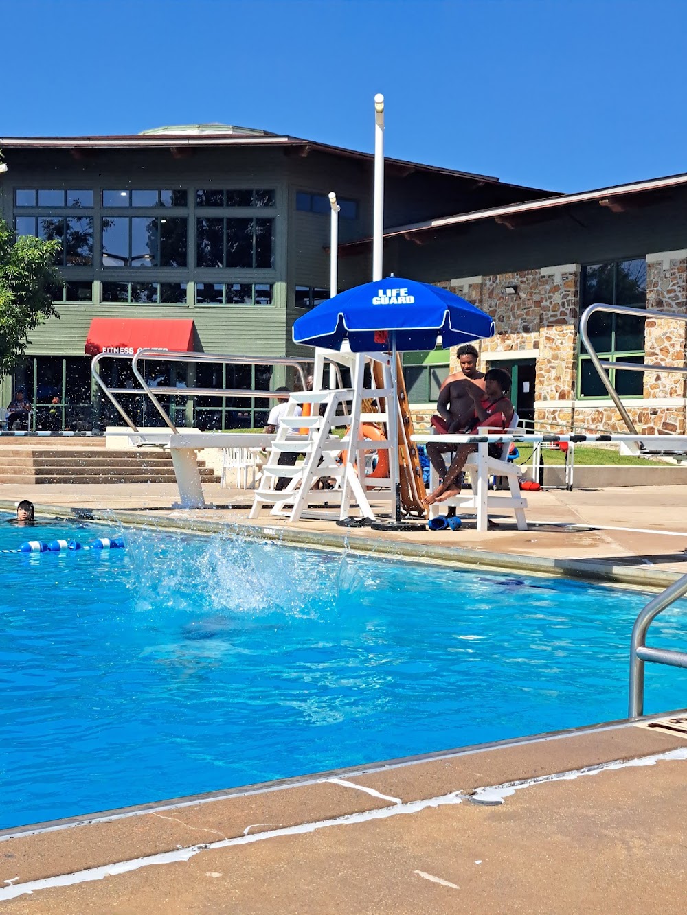 War Memorial Pool